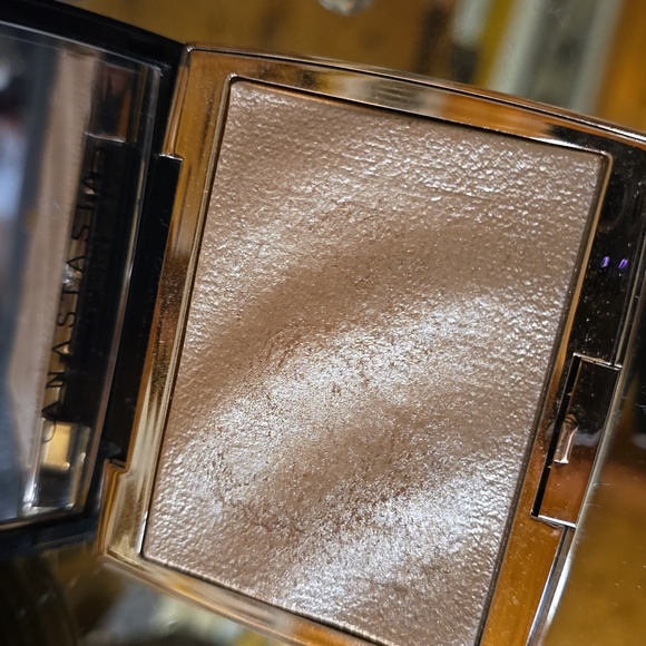 Anastasia Beverly Hills Amrezy - Picture 4 of 8